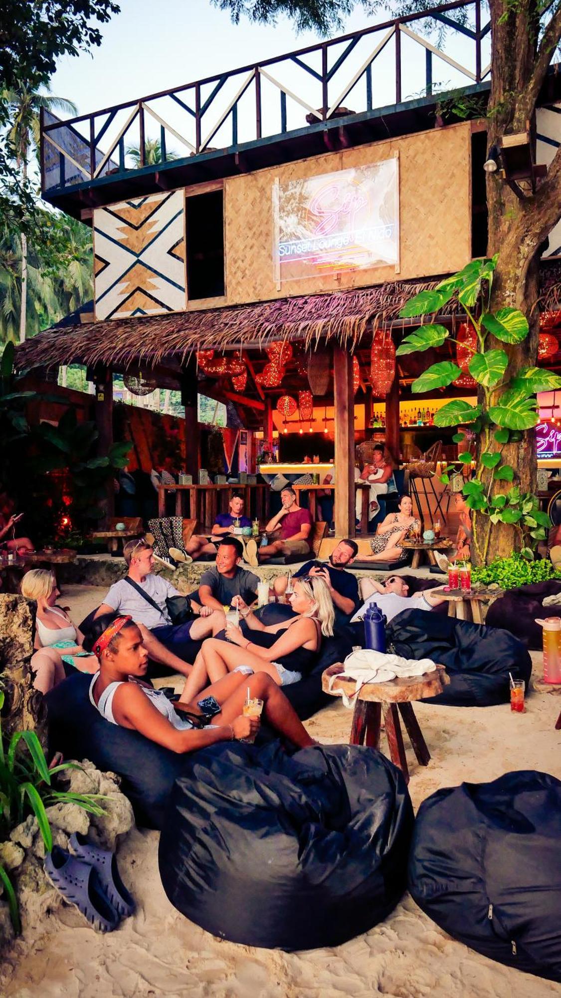 Sip Sunset Hostel And Lounge Эль-Нидо Экстерьер фото