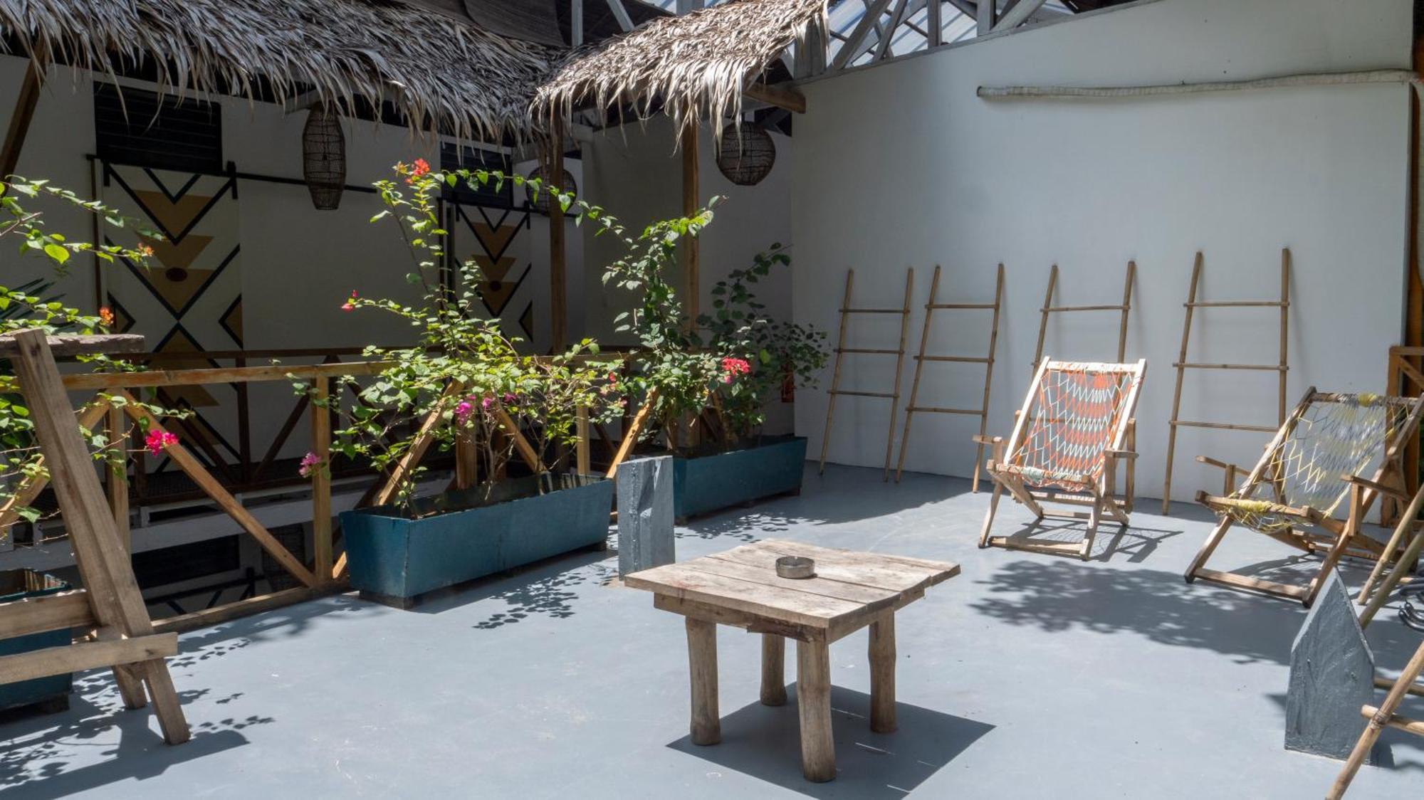 Sip Sunset Hostel And Lounge Эль-Нидо Экстерьер фото