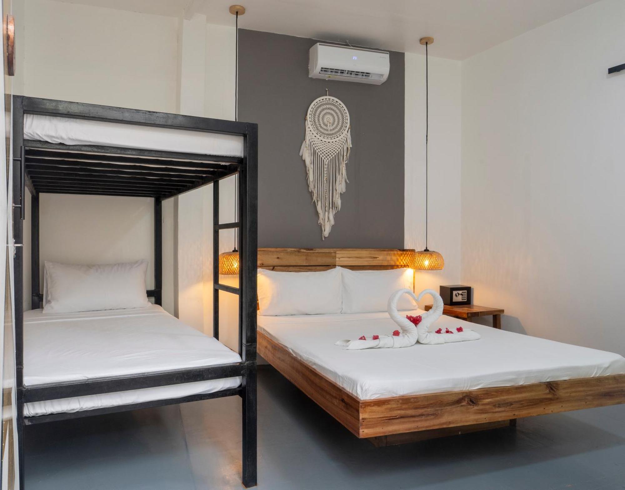 Sip Sunset Hostel And Lounge Эль-Нидо Экстерьер фото